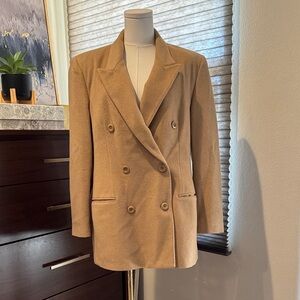 Woman Tan Double-Breasted Camel Hair Coat. Size 14